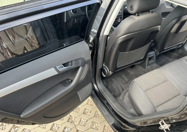 Audi A3 cena 29700 przebieg: 237000, rok produkcji 2011 z Ostrołęka małe 172